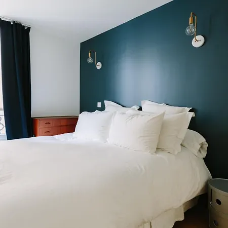 Rue Du Faubourg Du Temple, Paris, France Apartment Paris